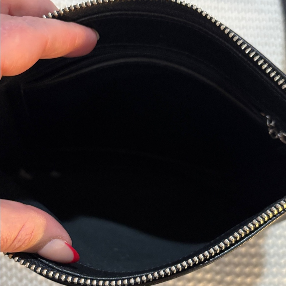 Vintage Coach Black Leather Shoulder Bag - Picture 12 of 14